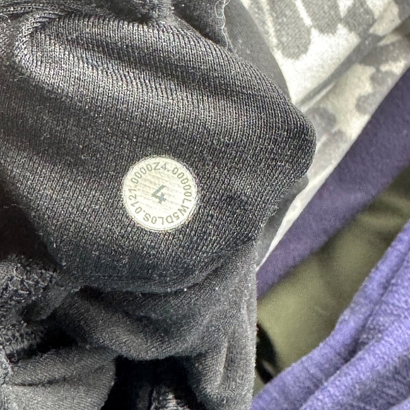 Lululemon Lot Size 4 Resellers Lot 6 pc 5 Leggings 1 Tank top - Picture 10 of 11